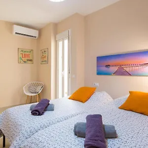 plaza-merced-patio-parking-gratis-jinetes3.es-andalucia.com/